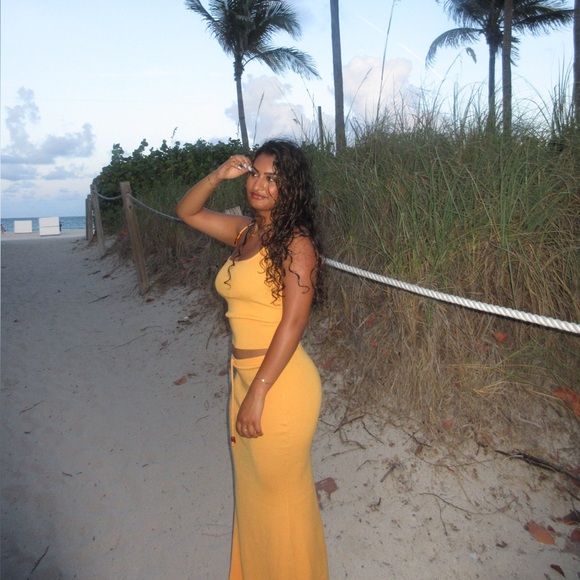 Meet your Posher, Aeliya - Picture 1 of 1